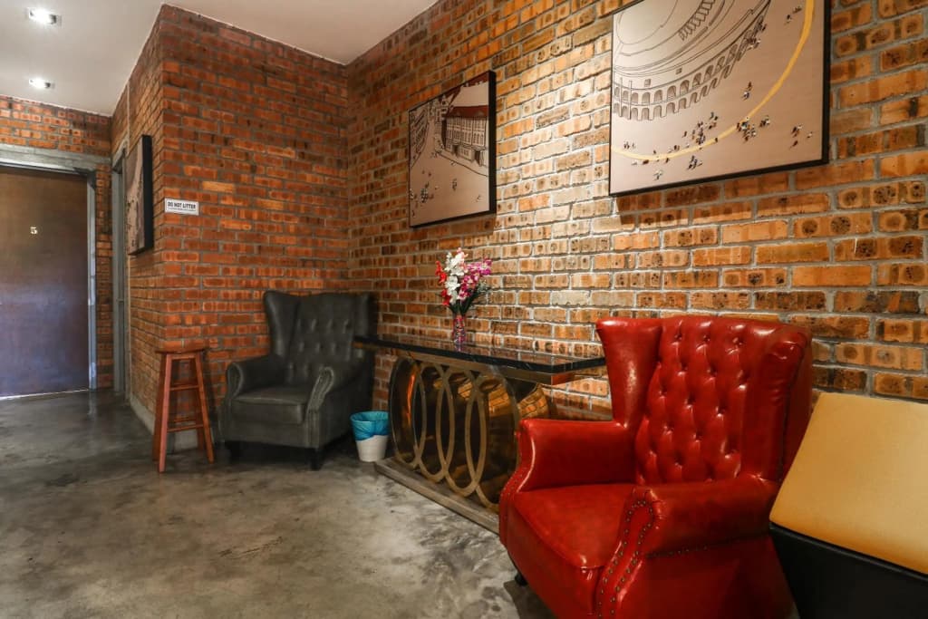 UrbanStay Industrial - photo 8