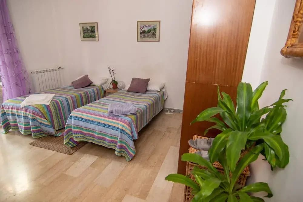 Flower Rooms - photo 5