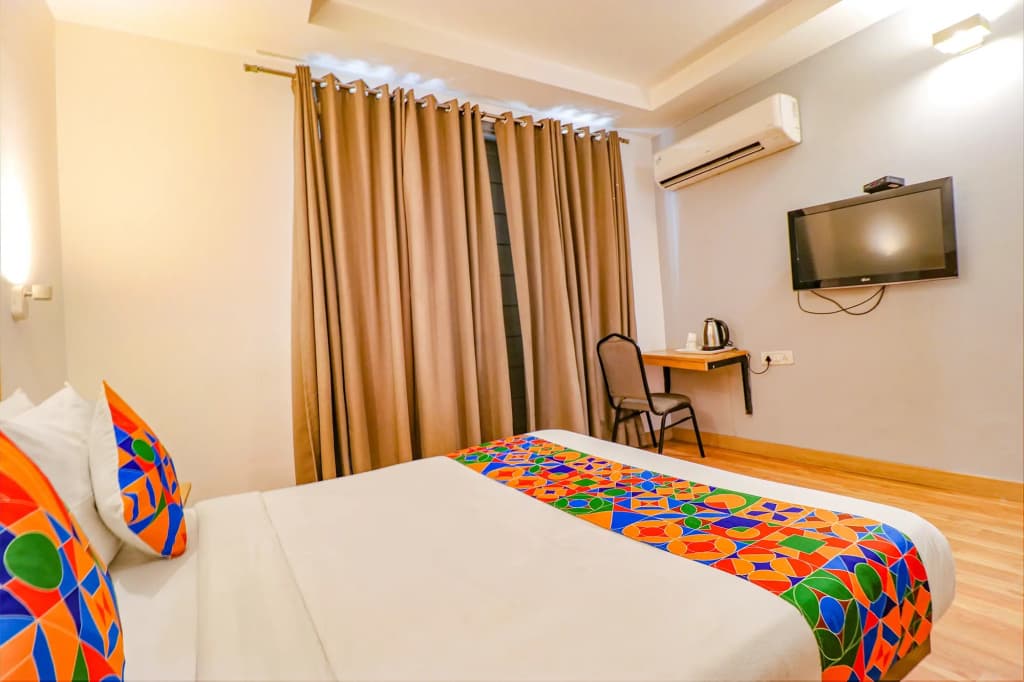 Majestic Inn By FabHotels - photo 5