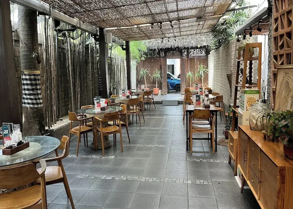 R Residence Jakarta - photo 29