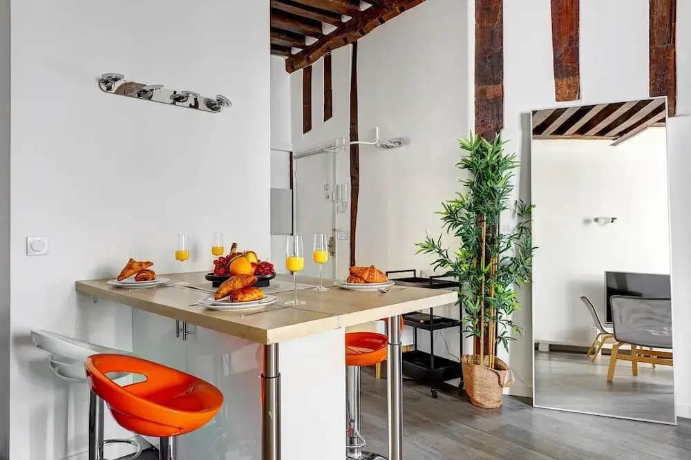 Charming 1BR in Saint-Germain Sleeps 4 - photo 9