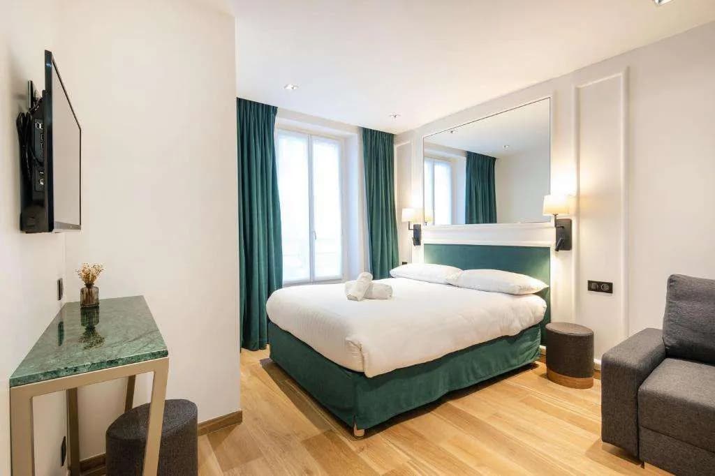 Hotel au Coeur de Republique - photo 25