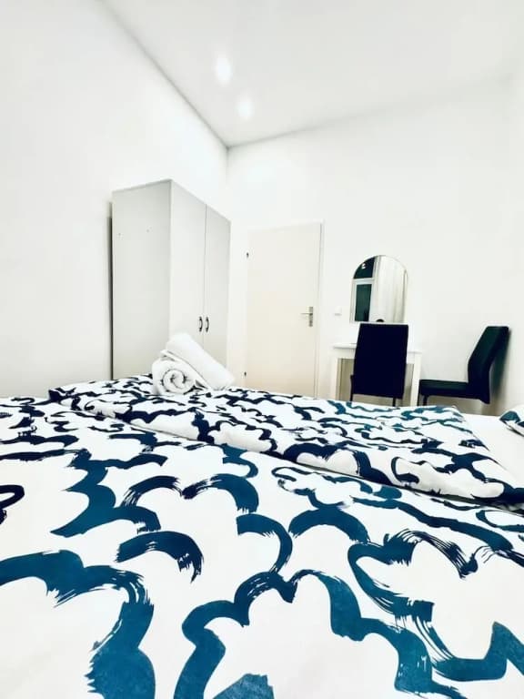 Elegant Five Bedroom Residence Alterlaa - photo 4