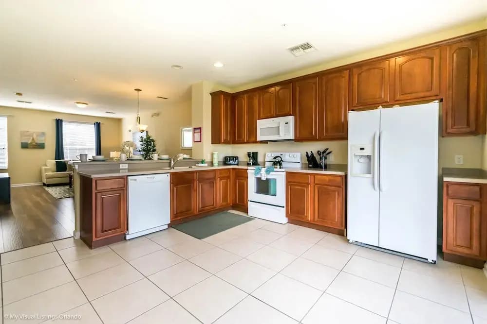 Spacious Vista Cay Townhome Newly Furnished! - photo 20