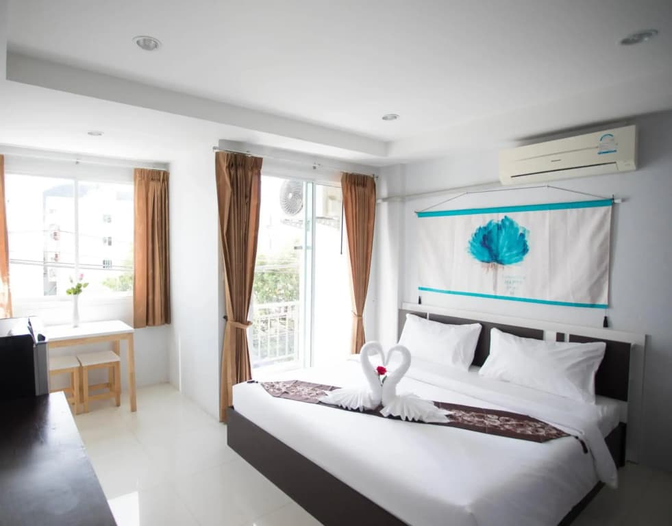Bad Boys Guesthouse Patong - photo 3