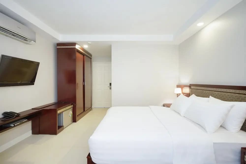 Bizu Hotel Ii - Phu My Hung District 7 - photo 6