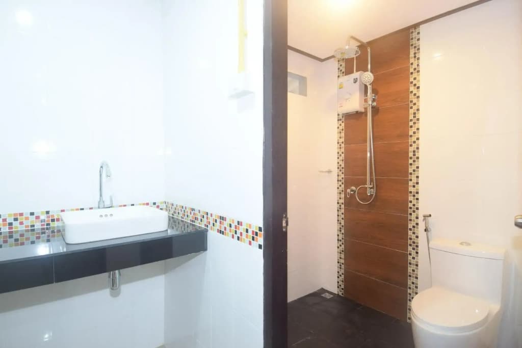 Lanta Long Beach Hostel - photo 7