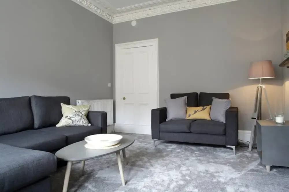 2 Bedroom Bruntsfield Apartment - photo 31