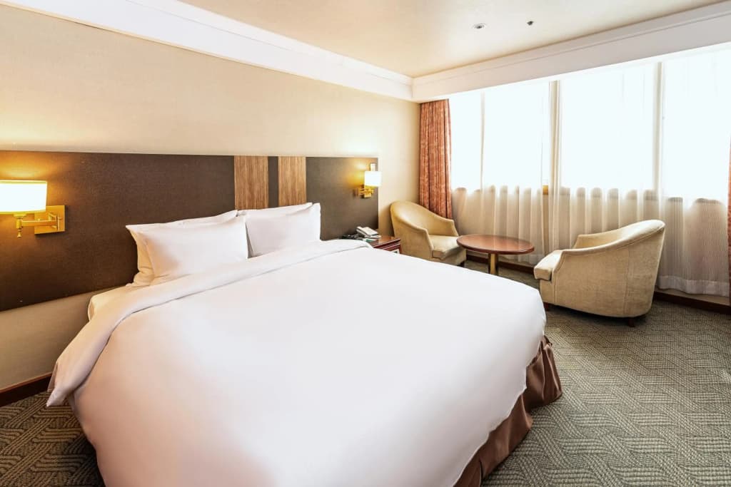 Koreana Hotel - photo 4