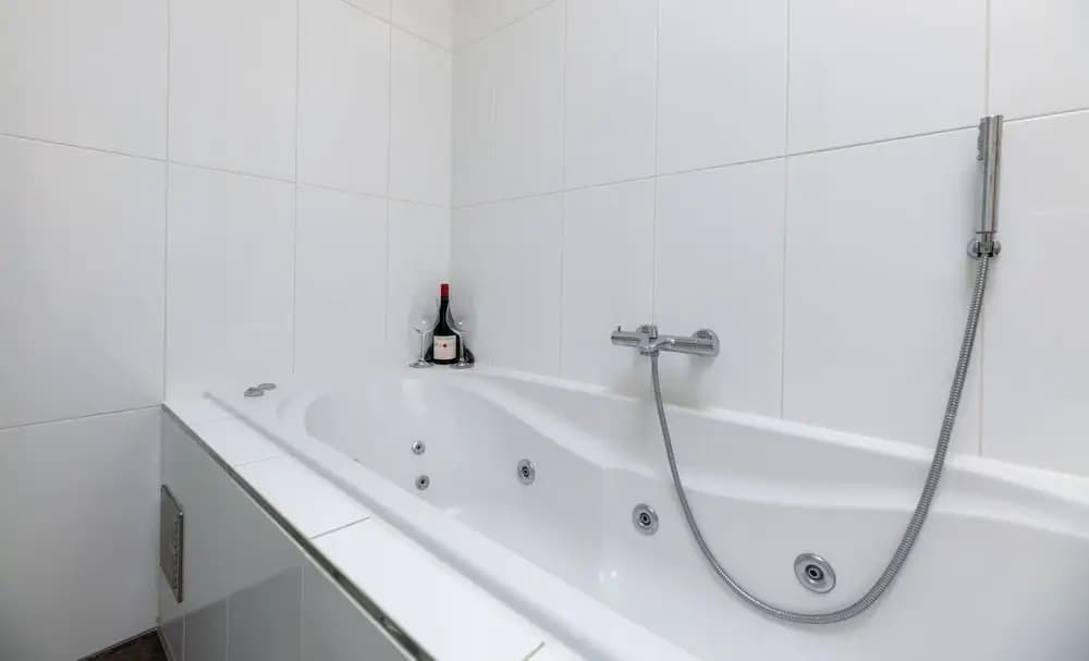 L'Home Apartment - photo 10