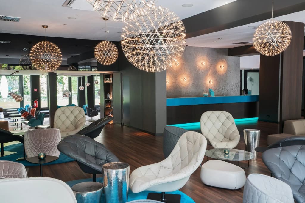 Motel One Berlin-Tiergarten - photo 2