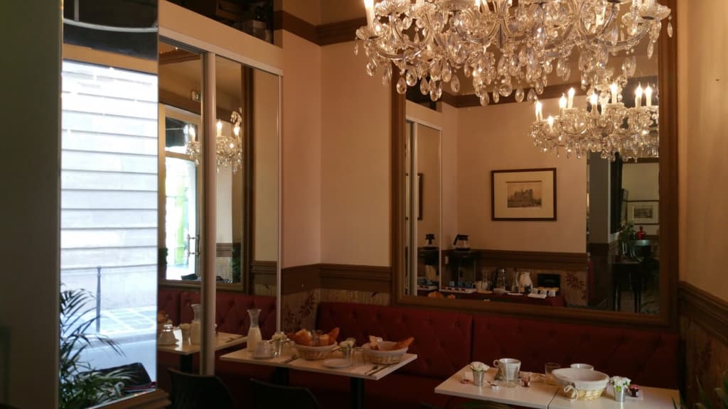 Hotel Petit Saint Honoré - photo 7