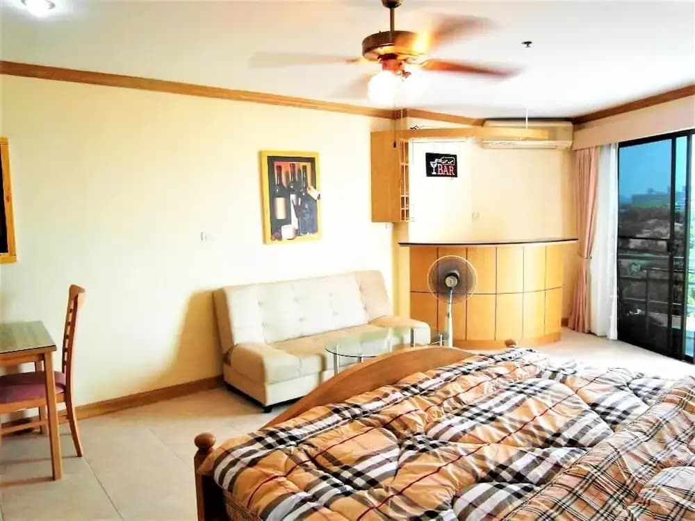 Sea View Studio at View Talay - photo 2