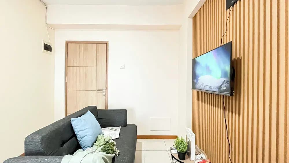 Basic 2Br Apartment At Green Palm Residence - photo 6