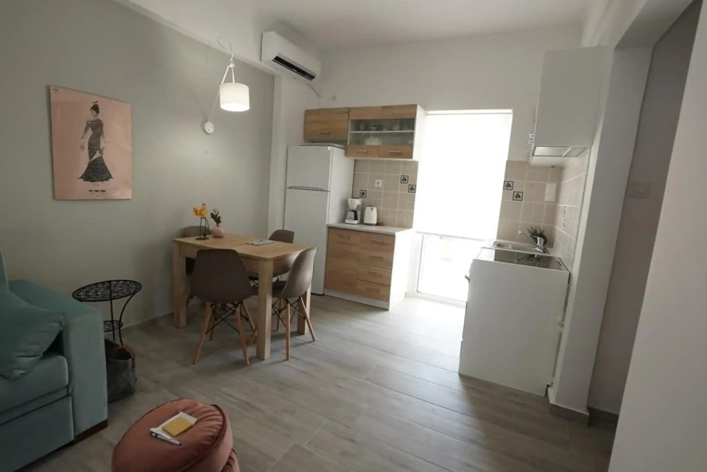 Central Apartment 2’ To Metro - photo 13