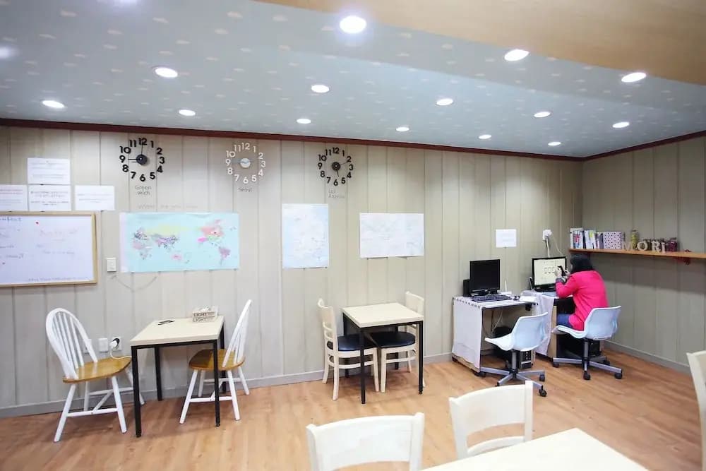 Mori Guesthouse - Hostel - photo 28