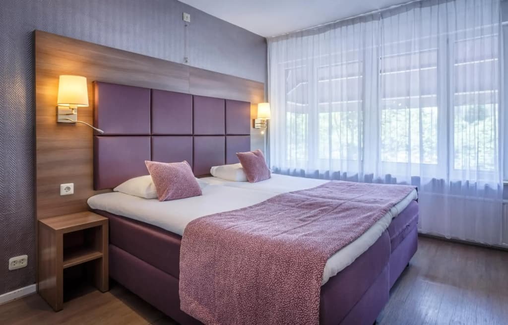 Hotel Victorie - photo 2