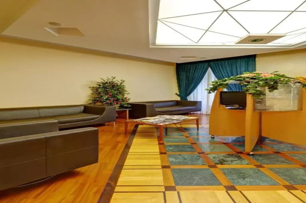 Hotel Corot - photo 13