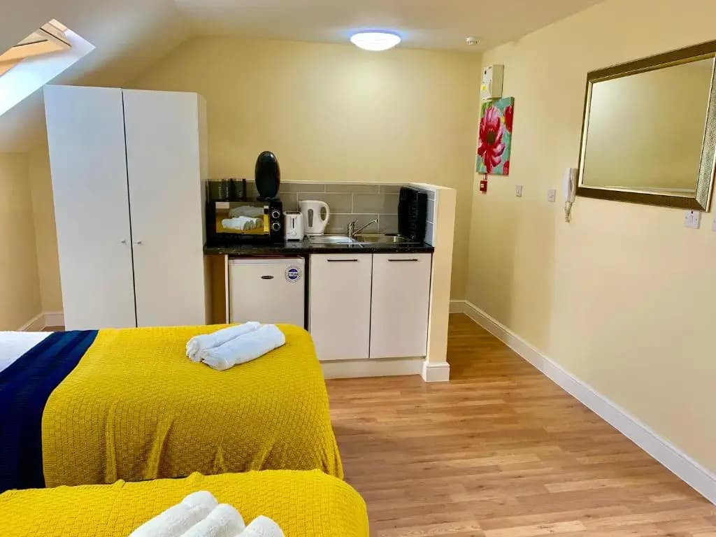 1 Bed Apartment,Recep,Kitchen,Bath - photo 10