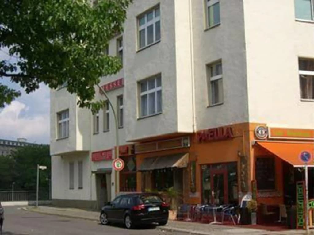 Pension Messe am Funkturm - photo 1