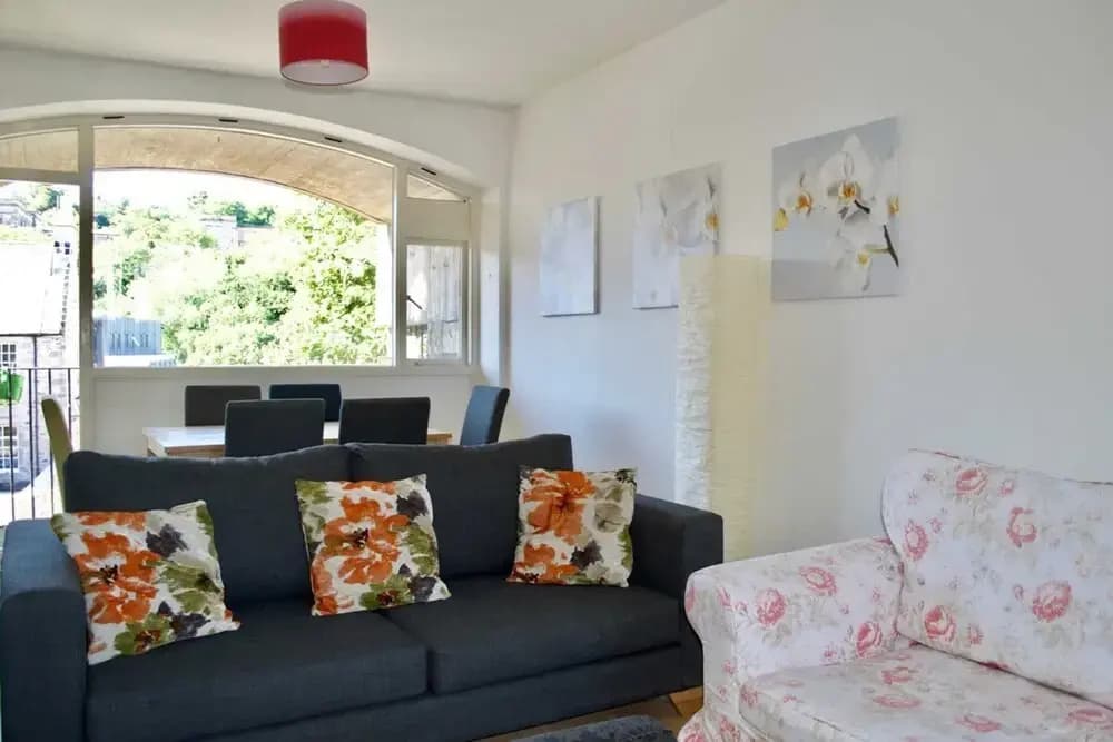 Extremely Central And Spacious Flat - photo 5