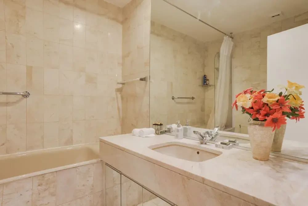 FOCH-CHAMPS ELYSEES Suites - photo 9