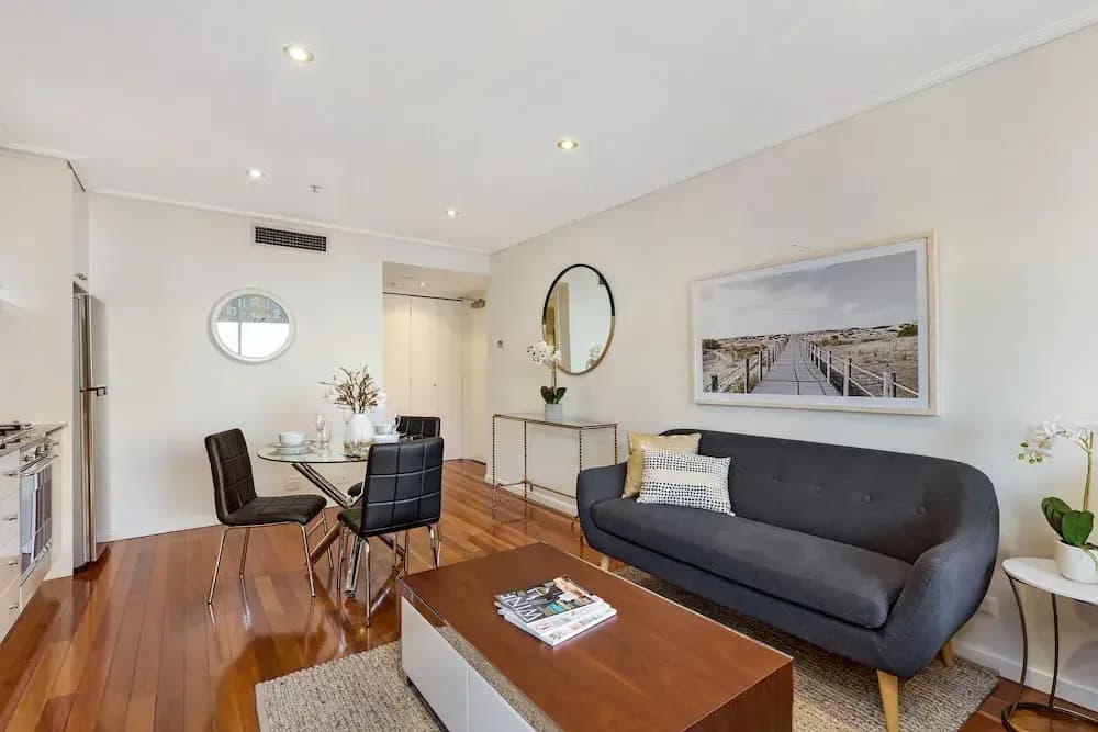 Sydney Cbd Self Contained Modern Studio Apartment - photo 7