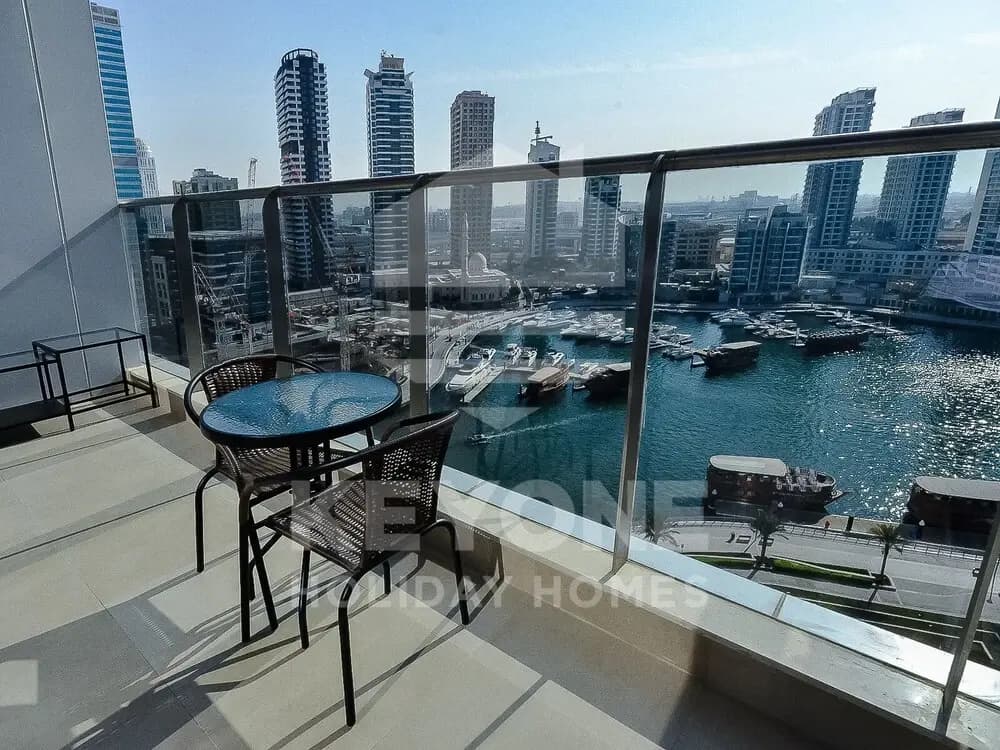 Sophisticated One Bedroom with full Marina View - photo 6