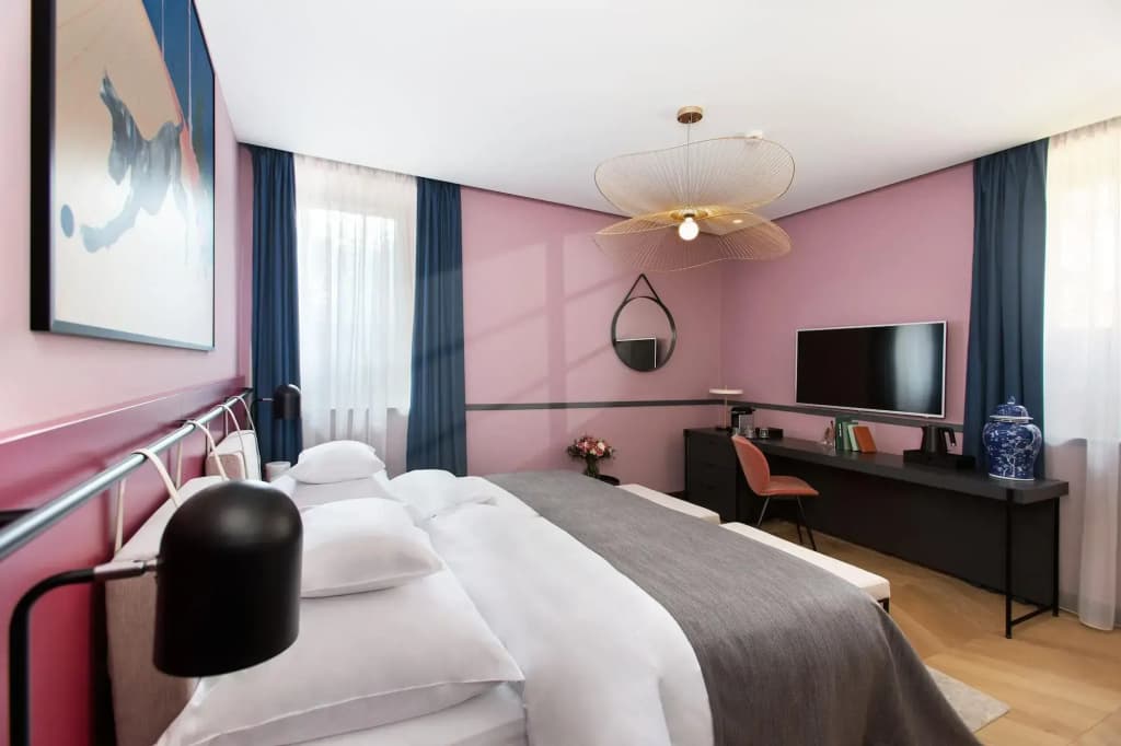 Alice Hotel - photo 4