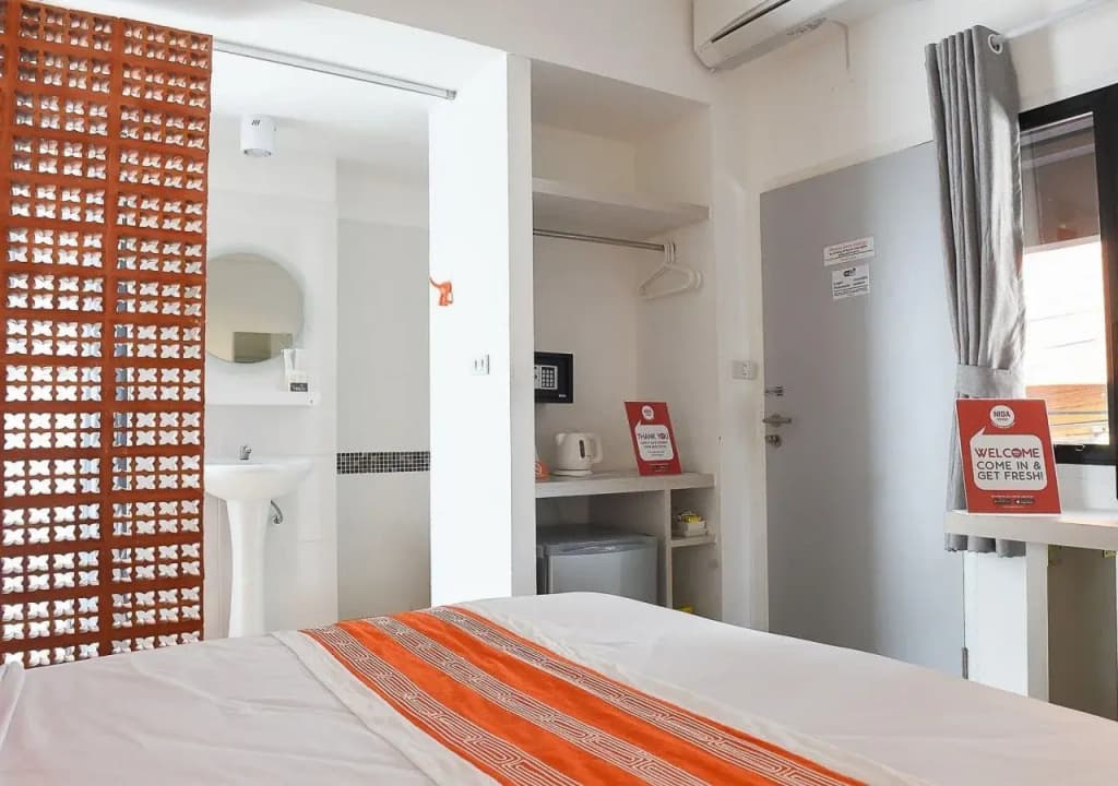 202 Hotel & Restaurant by NIDA Rooms - photo 2