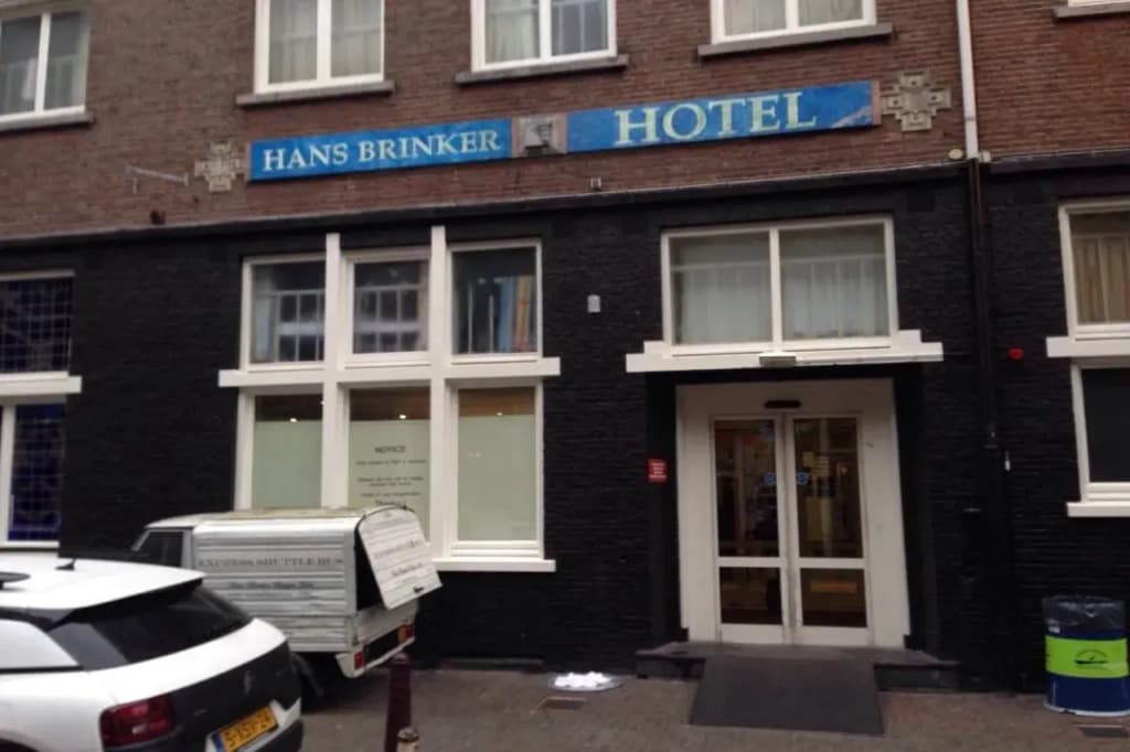 Hans Brinker Hostel - main photo
