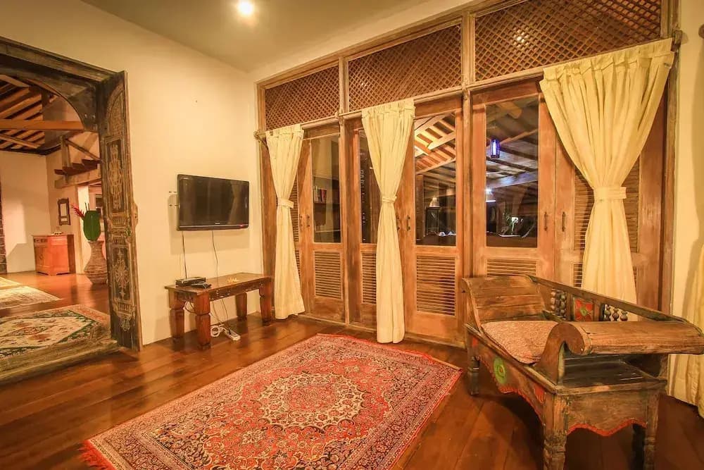 Rumah Nyaman Villa - photo 29