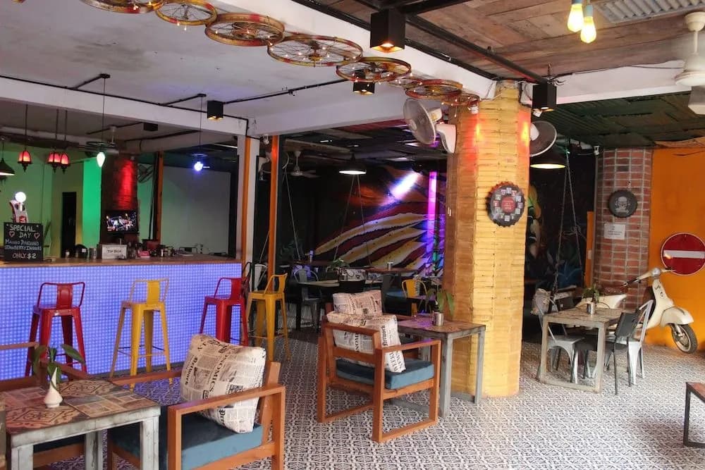 Route 66 Hostel - photo 12