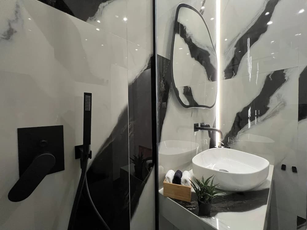 Acropolis Signature Apartment - photo 8