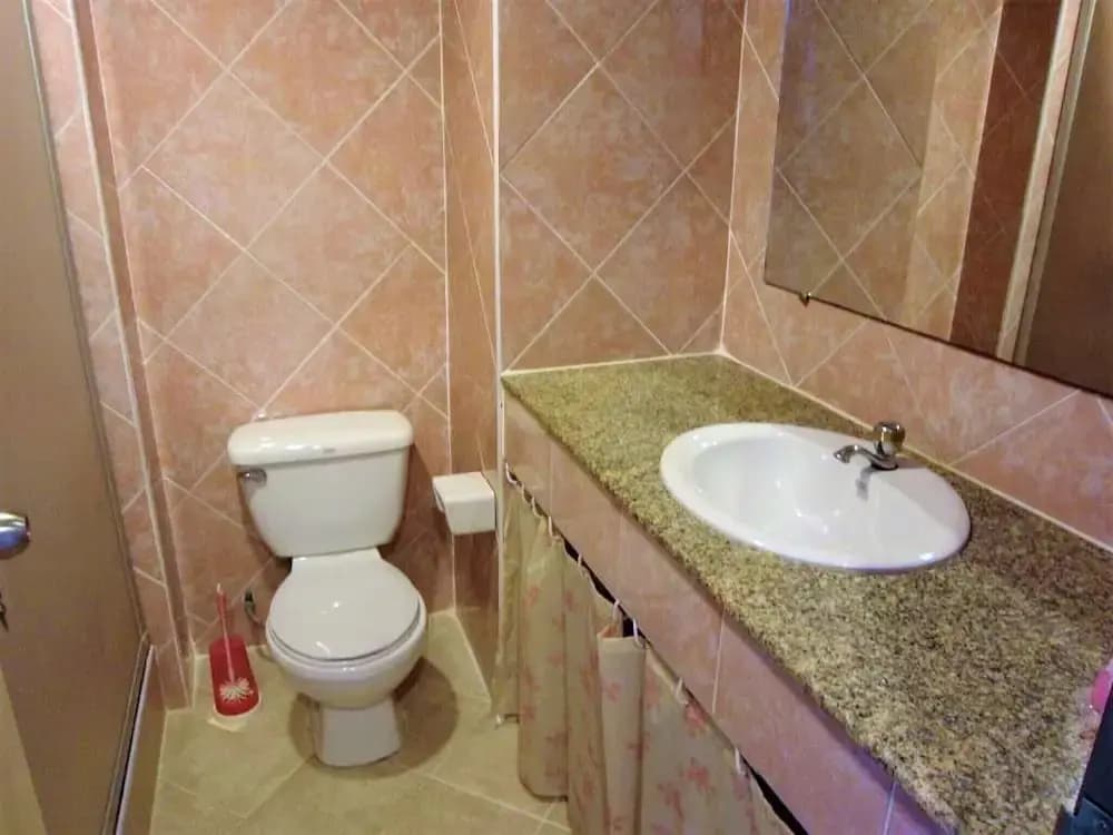Sea View 1 bed Apartment - photo 10