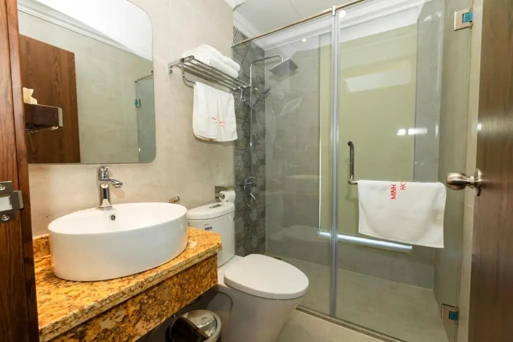 Minh Phong Hotel Ha Long - photo 11