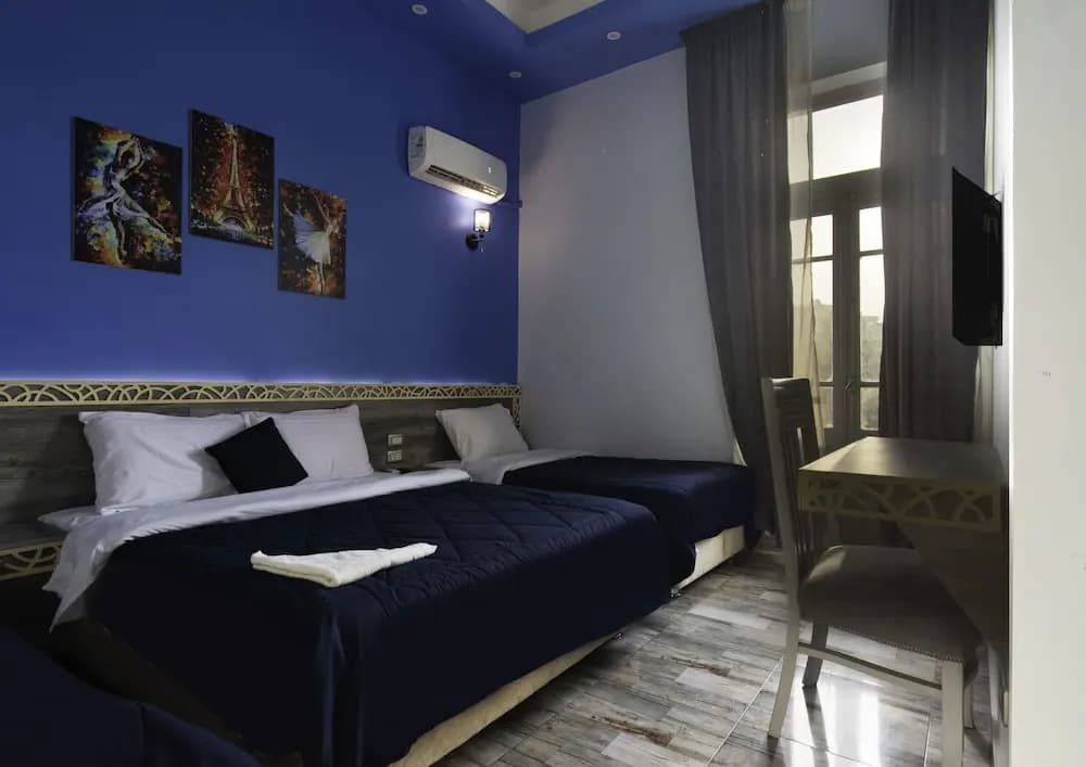Australian Deluxe Hostel - photo 3