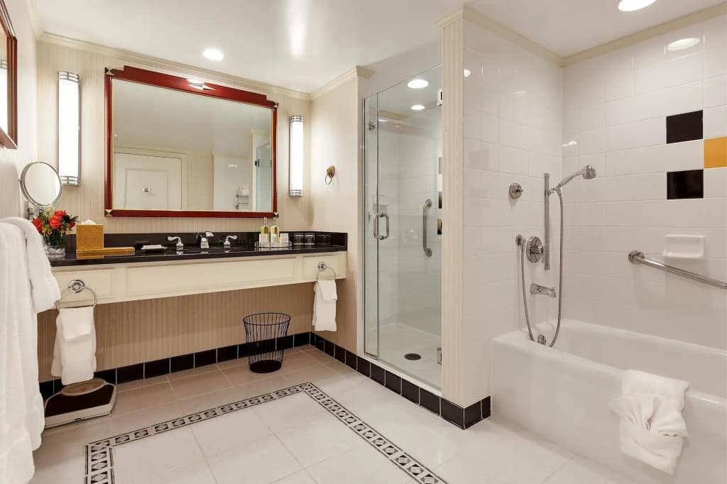 Orchard Hotel - photo 9