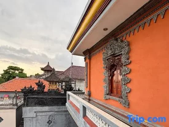 Urbanview Noja Guest House near Living World Denpasar - photo 7