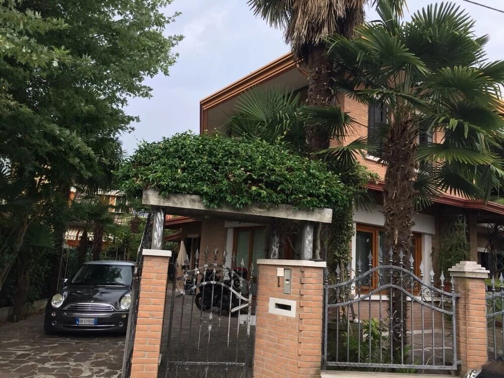 Sister's Residence - photo 19