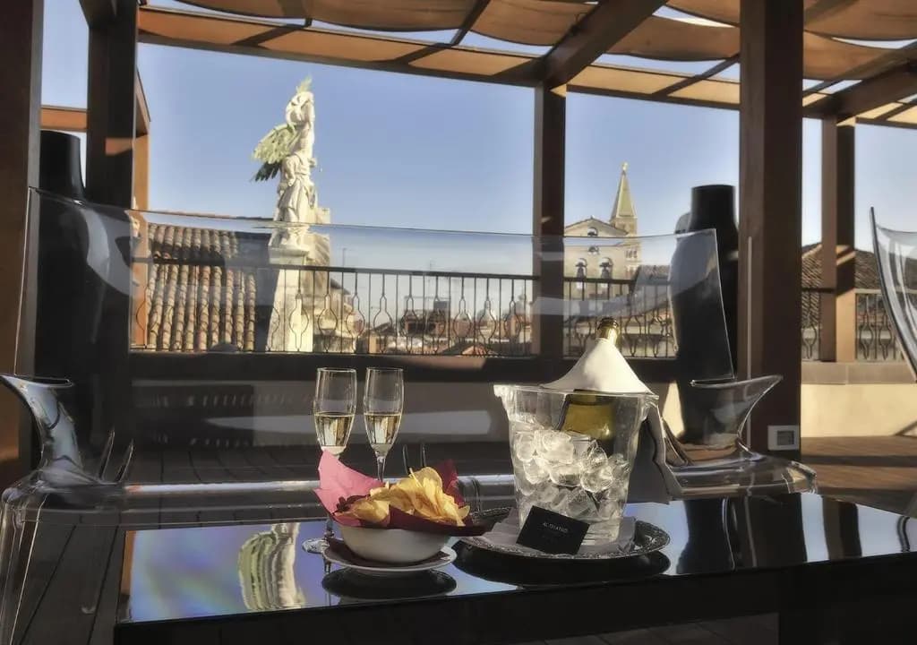 Al Theatro Palace - photo 21
