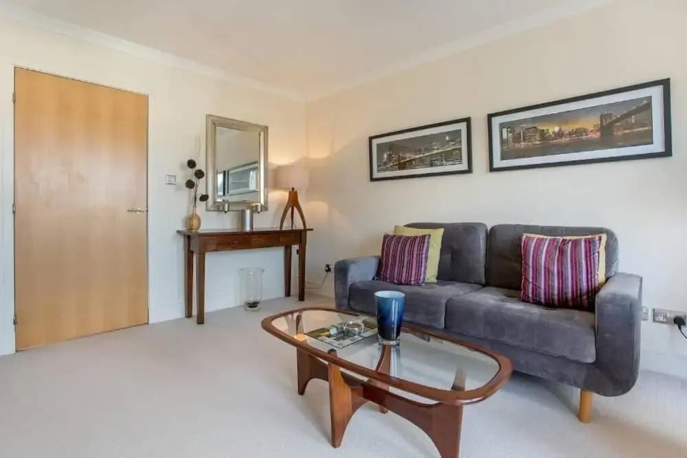 JOIVY Inviting Apartment near Leith Walk - photo 11