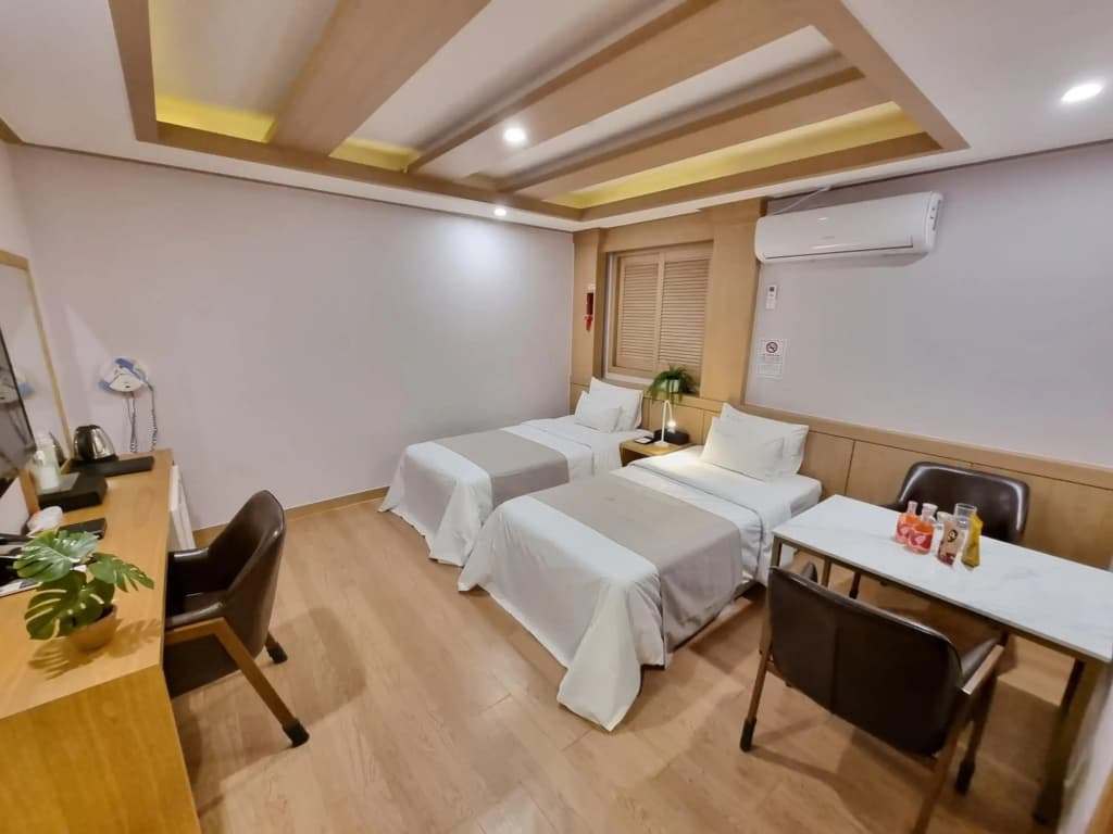 Lex Tourist Hotel - photo 3