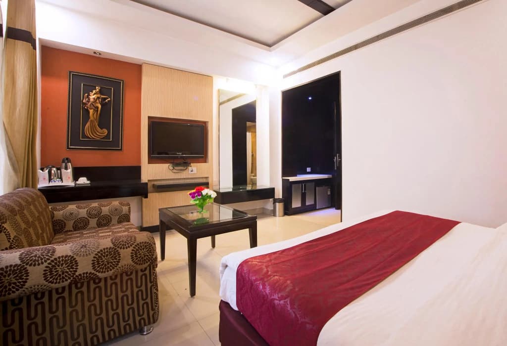 Hotel Krishna - photo 4