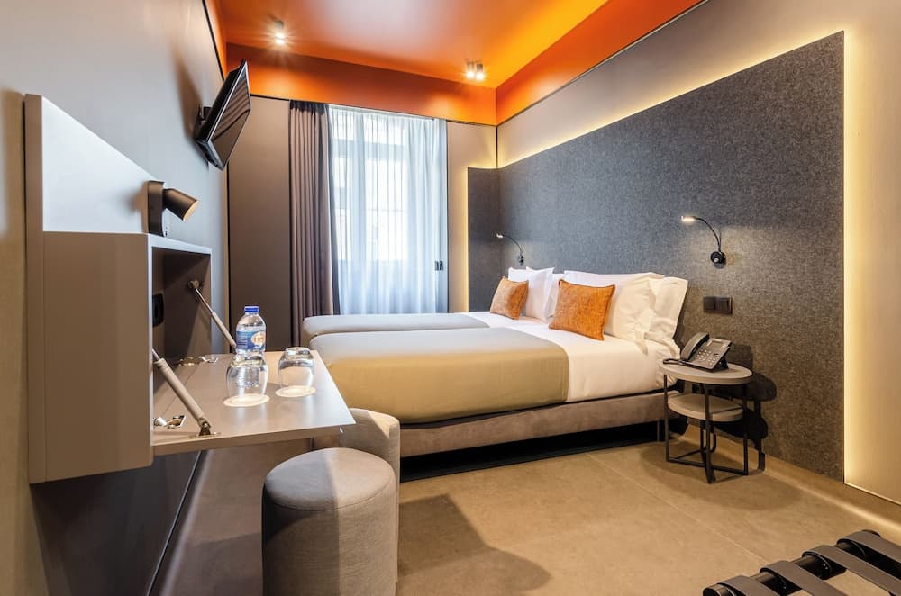 Lx Arch Hotel - photo 15