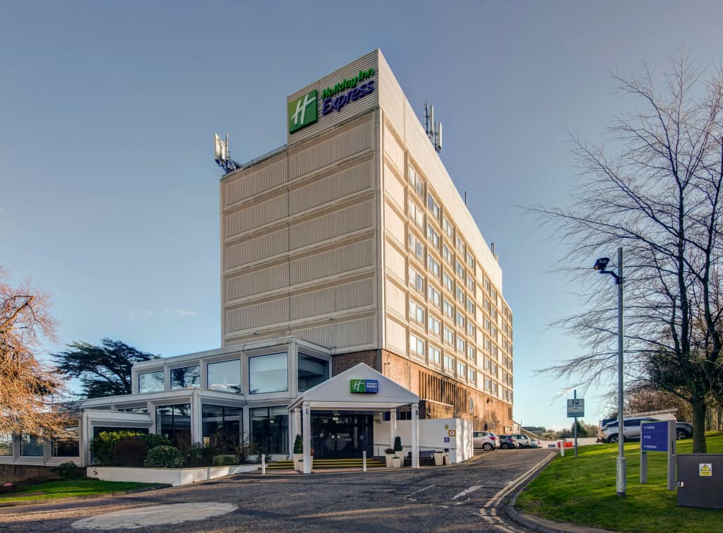Holiday Inn Express Edinburgh City West by IHG - photo 1