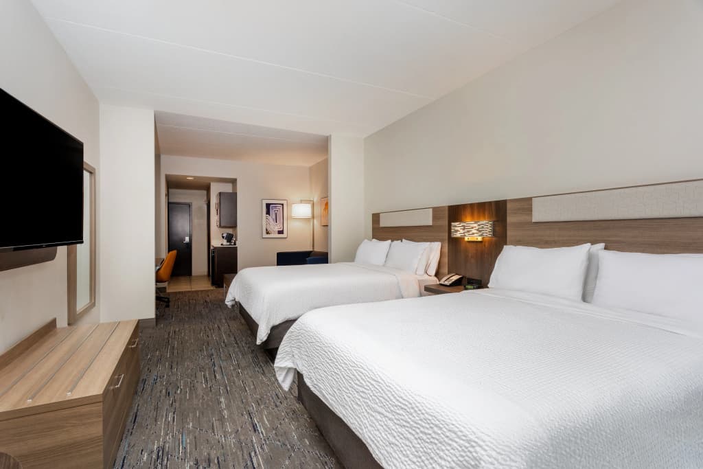Holiday Inn Express & Suites Orlando East - UCF Area by IHG - photo 43