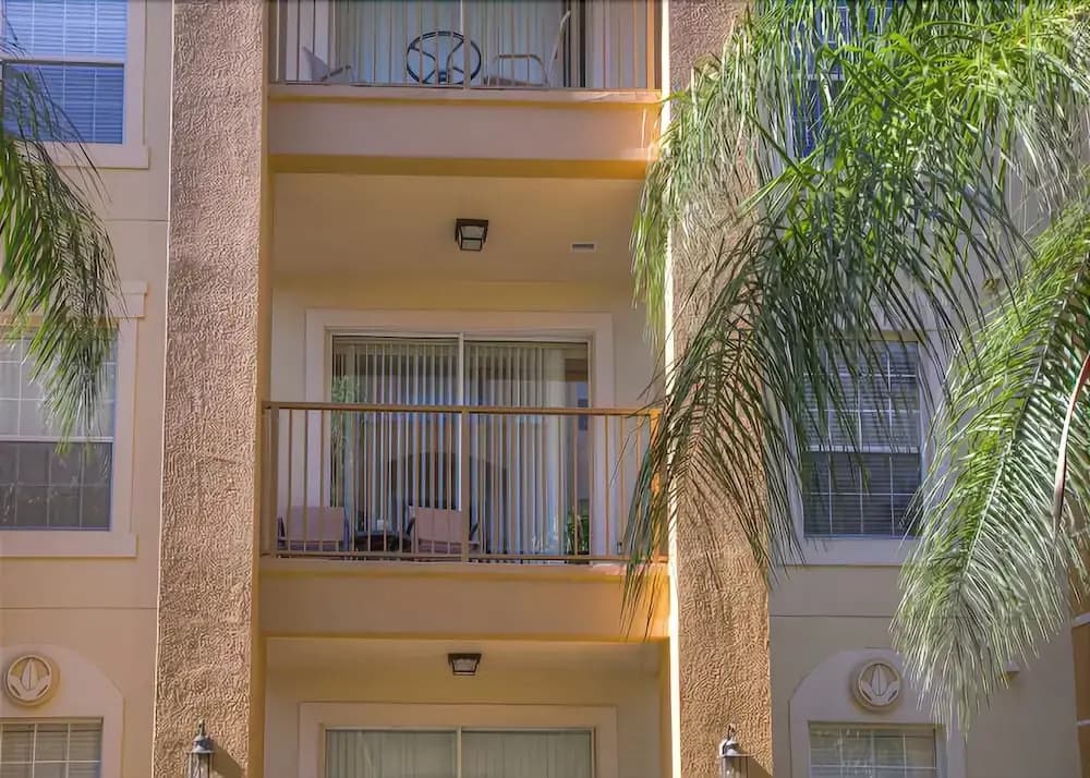 Island Palms - main photo
