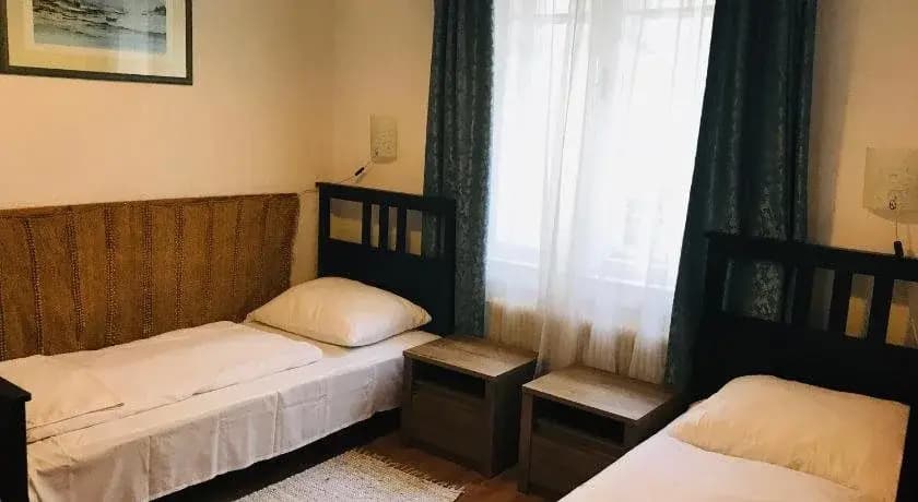 Kis Gellert Guesthouse - photo 5
