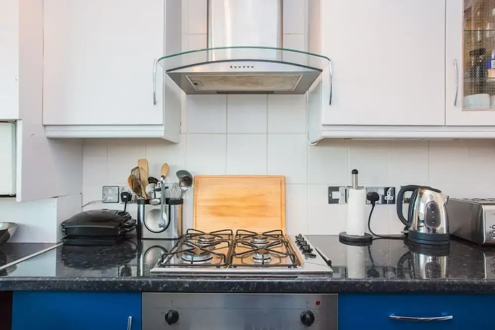 Quirky Urban Flat with Impressive Panoramic Views - photo 18
